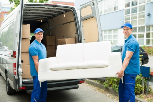 Removal services in Brixton for home and office moving