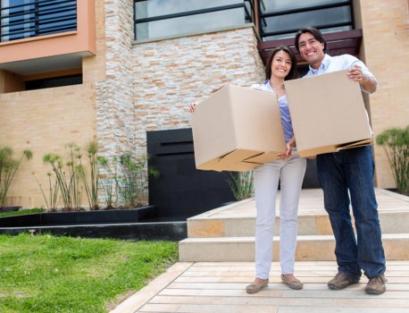 Local removal company in Brixton managing a flexible moving job
